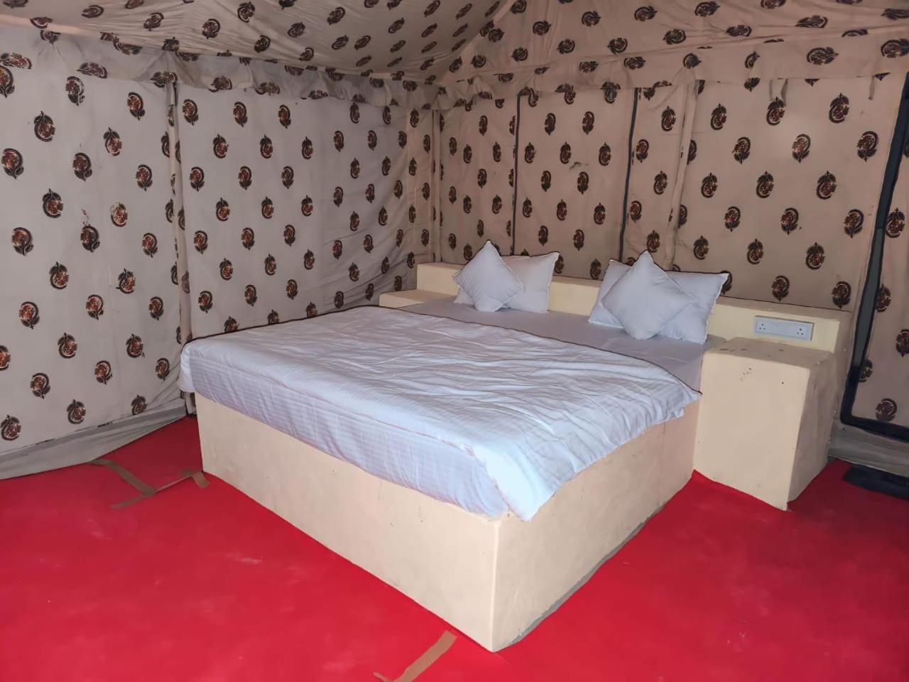 Sam Dunes Desert Safari Camp Hotel Jaisalmer Bagian luar foto